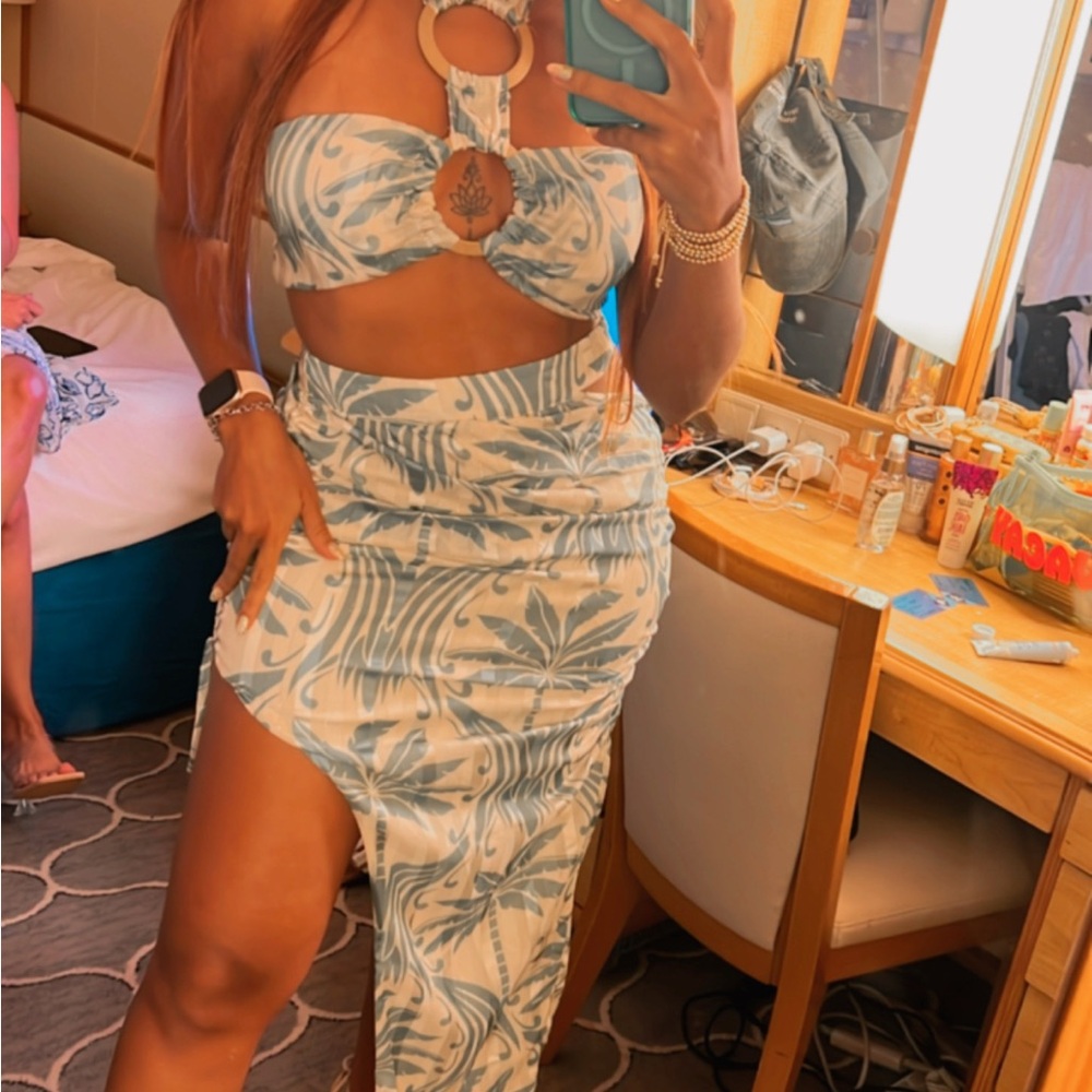 Tropical Green Women's Skirt Set